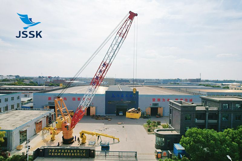 Кран с решетчатой стрелой и изменяемым вылетом 50T20M/25T40M на стальном канате
