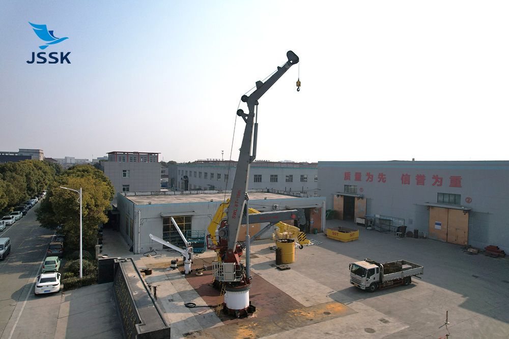 8T/15M Knuckle Boom Crane