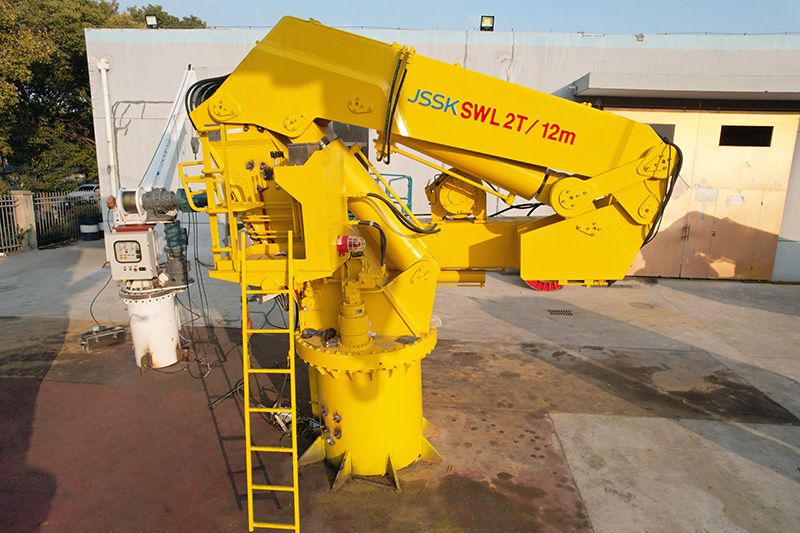 2T / 12M Telescopic Knuckle Boom Crane