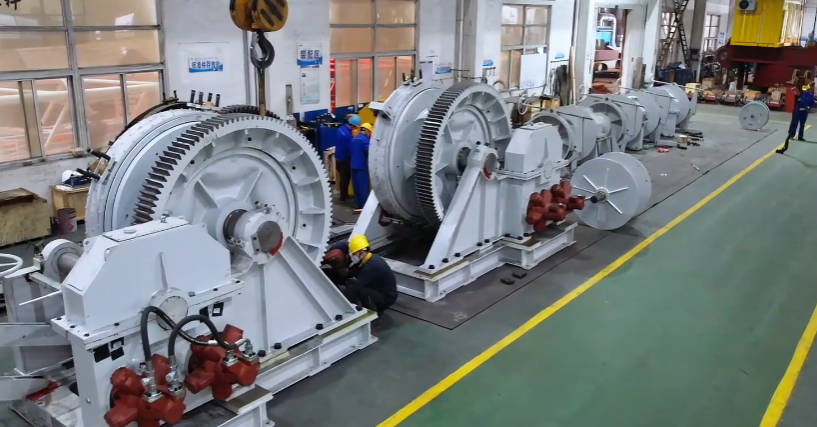 18000T Lifting Capacity Semi-submersible Barge Supporting Anchor Windlass