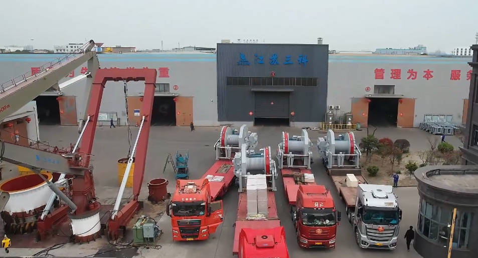 100-ton electric variable-frequency ship positioning winch
